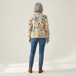 Anja Strickjacke mit buntem Blättermuster, Rückansicht