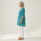 Romy | Lange Bluse mit Muster - Seitenansicht