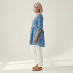 Ayla | Lange Bluse mit Muster - Seitenansicht