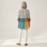 Nola | Lange Bluse mit Muster - Rückansicht