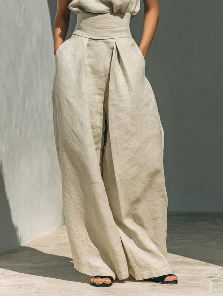 Janina Minimalistisches zweiteiliges Set, Detailansicht