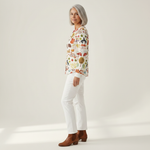 Mathilde Pullover mit Herbstwald-Motiv, Seitenansicht