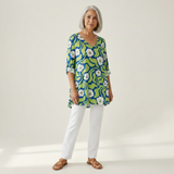 Talia | Lange Bluse mit Muster - Vorderansicht