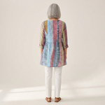 Noa | Lange Bluse mit Muster - Rückansicht