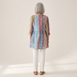 Noa | Lange Bluse mit Muster - Rückansicht