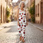Ida - Bequeme bedruckte Latzhose - von einem Model getragen
