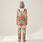 Notburga - Bequeme bedruckte Latzhose - Detailansicht