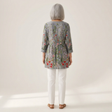 Sloane | Lange Bluse mit Muster - Rückansicht
