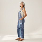Ulrike - Bequeme bedruckte Latzhose - Detailansicht