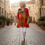 Skylar | Lange Bluse mit Muster - im Alltag getragen