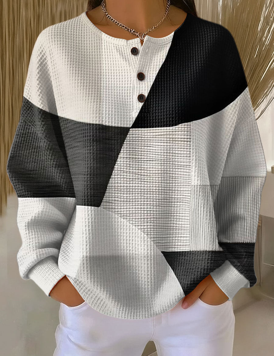 Christa Patchwork-Pullover in Schwarz und Weiß, Vorderansicht