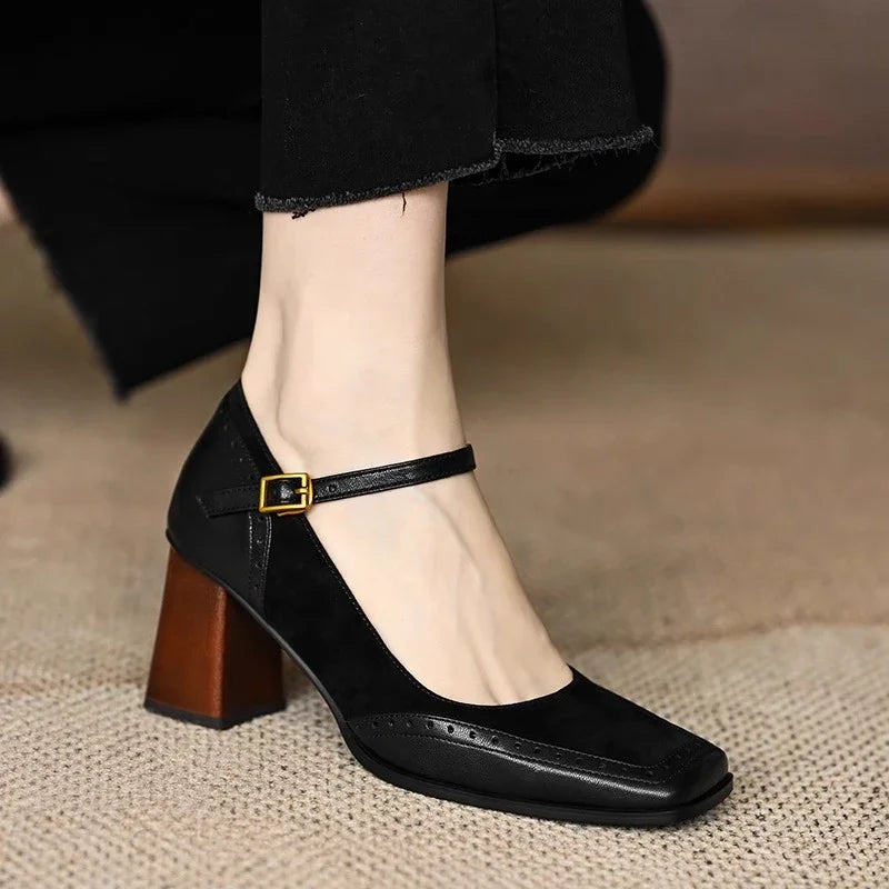 Charlotte Klassische Pumps, Nahaufnahme