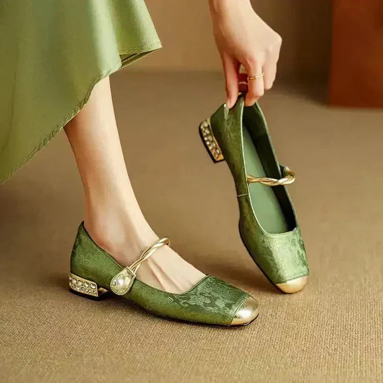 Frieda Klassische Riemchenschuhe mit elegantem Look, Vorderansicht