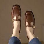 Emilia T-Steg-Schuhe im Vintage-Stil, Detailansicht
