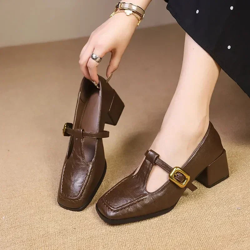 Ida Zeitlose Damen-Schuhe mit mittelhohem Absatz, Detailansicht