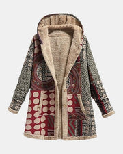 Scarlet – Bordeauxroter Sherpa-Mantel mit geometrischem Muster