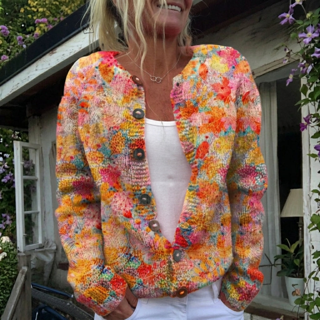 Helena Strickjacke mit farbenfrohem Blumenmuster, Vorderansicht