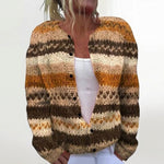 Marlene Strickjacke mit Streifen in Braun & Creme, Vorderansicht