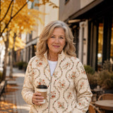 Ingrid Strickjacke mit zarten Blumenranken, Seitenansicht