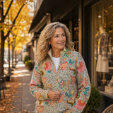 Petra Strickjacke mit floralem Gartenmuster, Seitenansicht