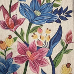Birgit Strickjacke mit botanischem Blumenmuster, Produktansicht