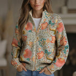 Petra Strickjacke mit floralem Gartenmuster, Vorderansicht